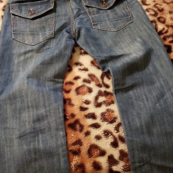 Jean - Picture 2 of 3